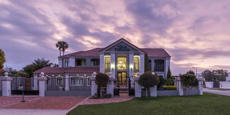 Villa Tuscana By Mantis Port Elizabeth Kültér fotó